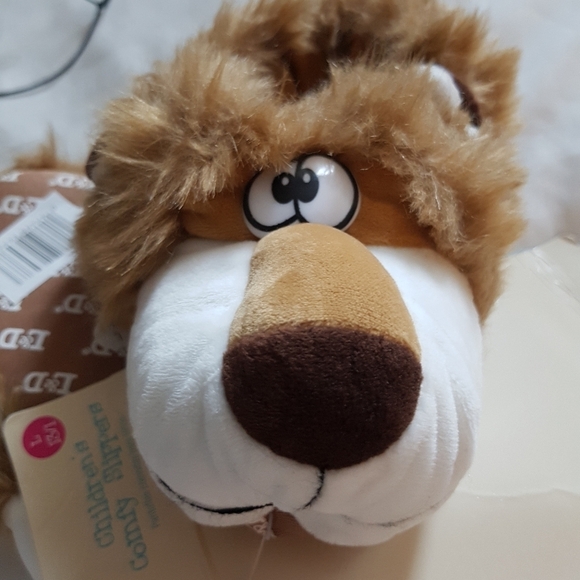 Lily & Dan child size 13/1 lion slippers - Picture 2 of 3